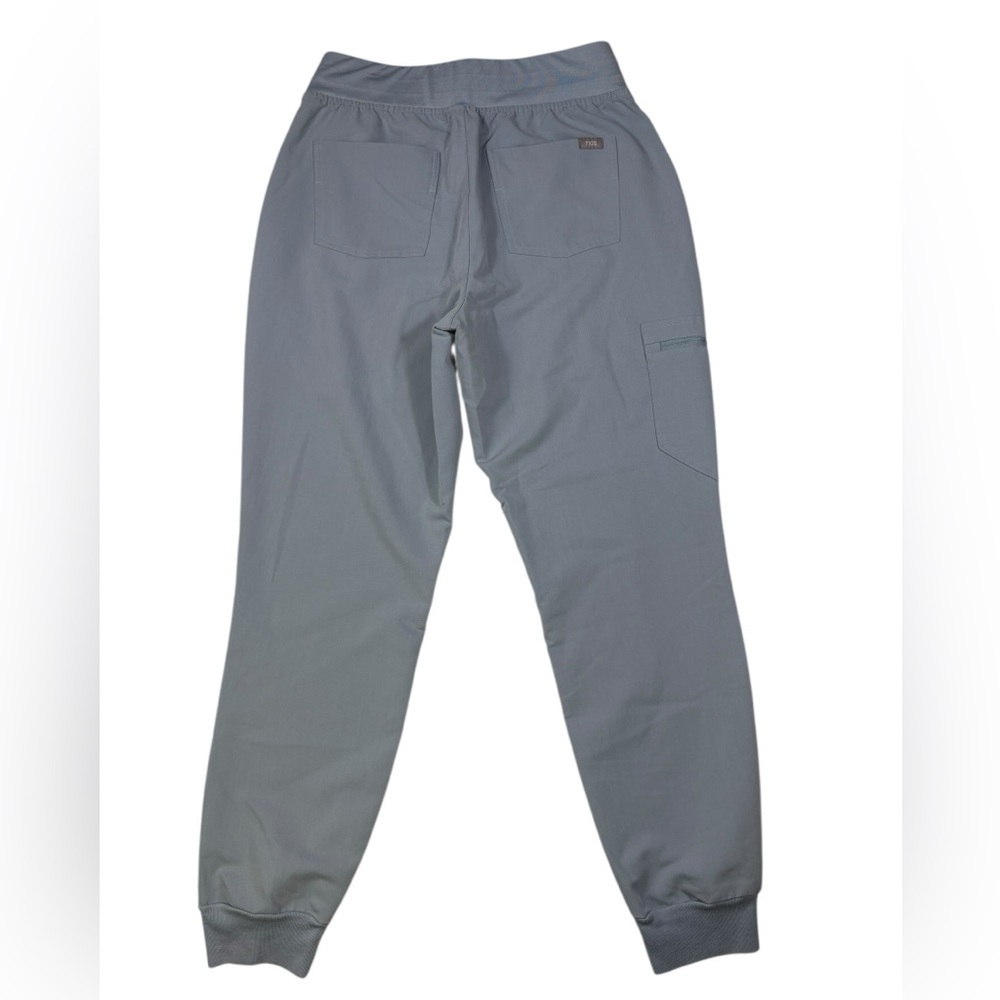 FIGS Women’s High Waist Zamora Jogger Scrub Pants in Light Gray | Size Medium - Picture 5 of 10